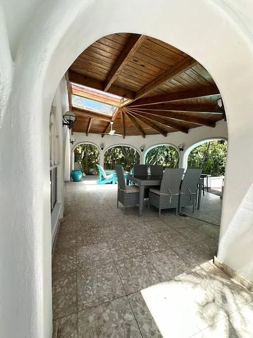 Villa Ramos - Private Beachfront With A View Cabarete